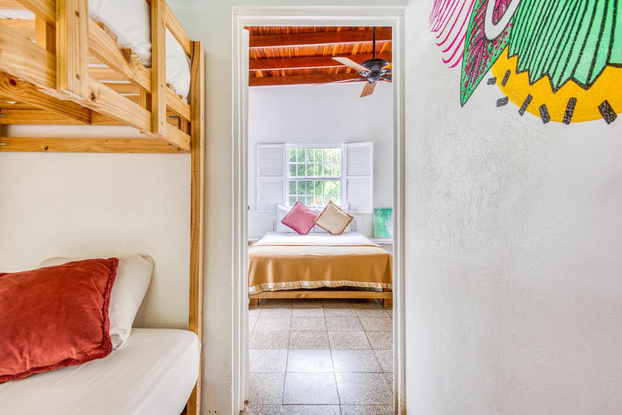 Selina Manuel Antonio Hotel Exterior photo