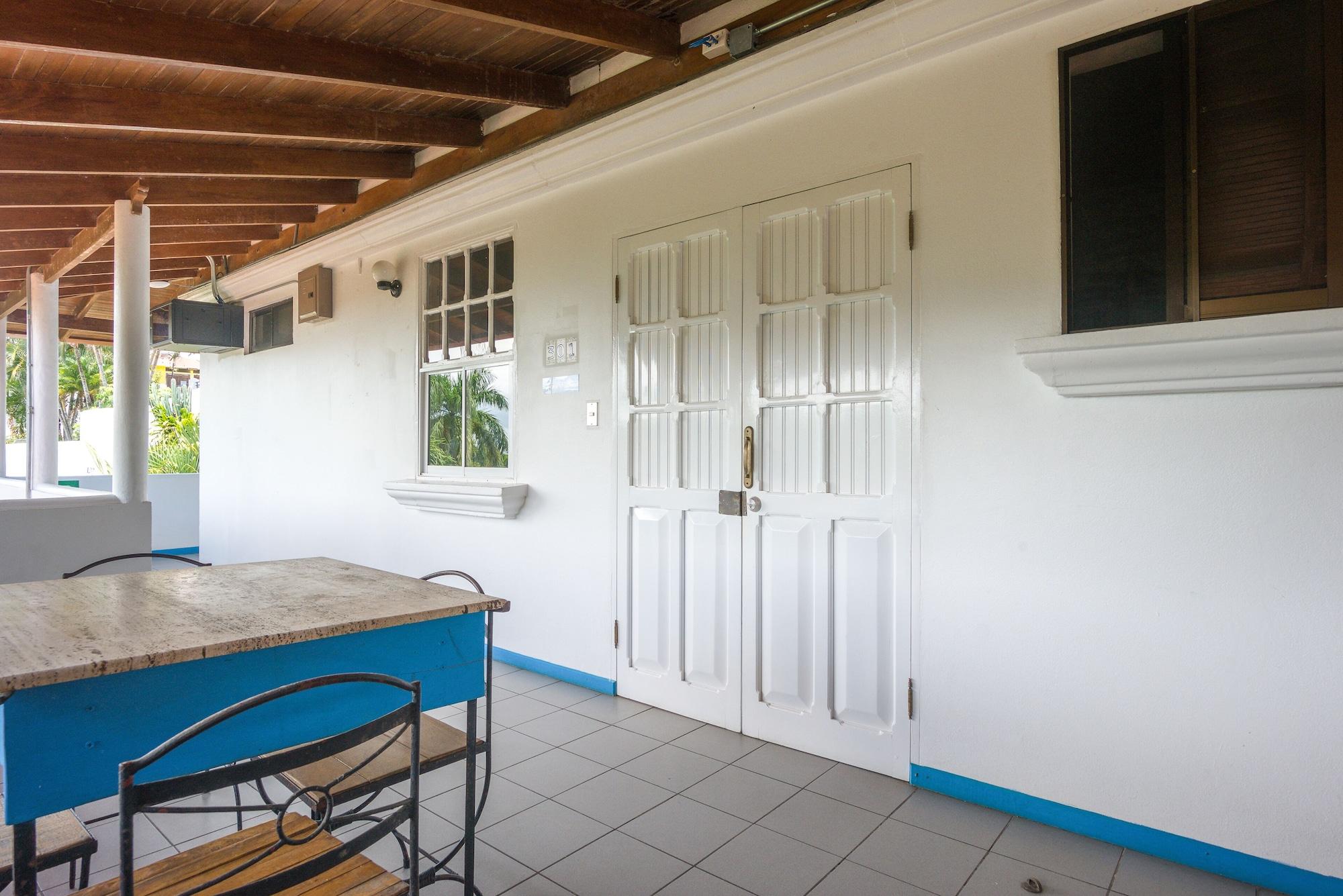 Selina Manuel Antonio Hotel Exterior photo